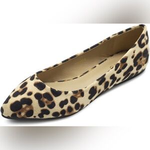 OLLIO WOMENS ballet comfort light faux suede  flats leopard print 8.5 EUC